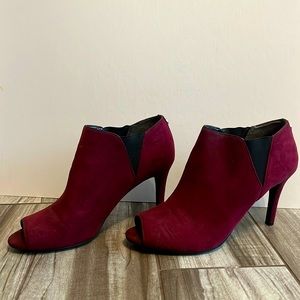 Maroon suede open toe bootie! Worn 1x